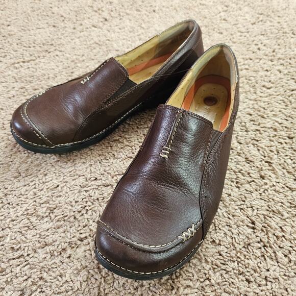 Clarks Unstructured Shoes Mens 10W Brown Leather Slip On Comfort Loafers w Box - Picture 2 of 12